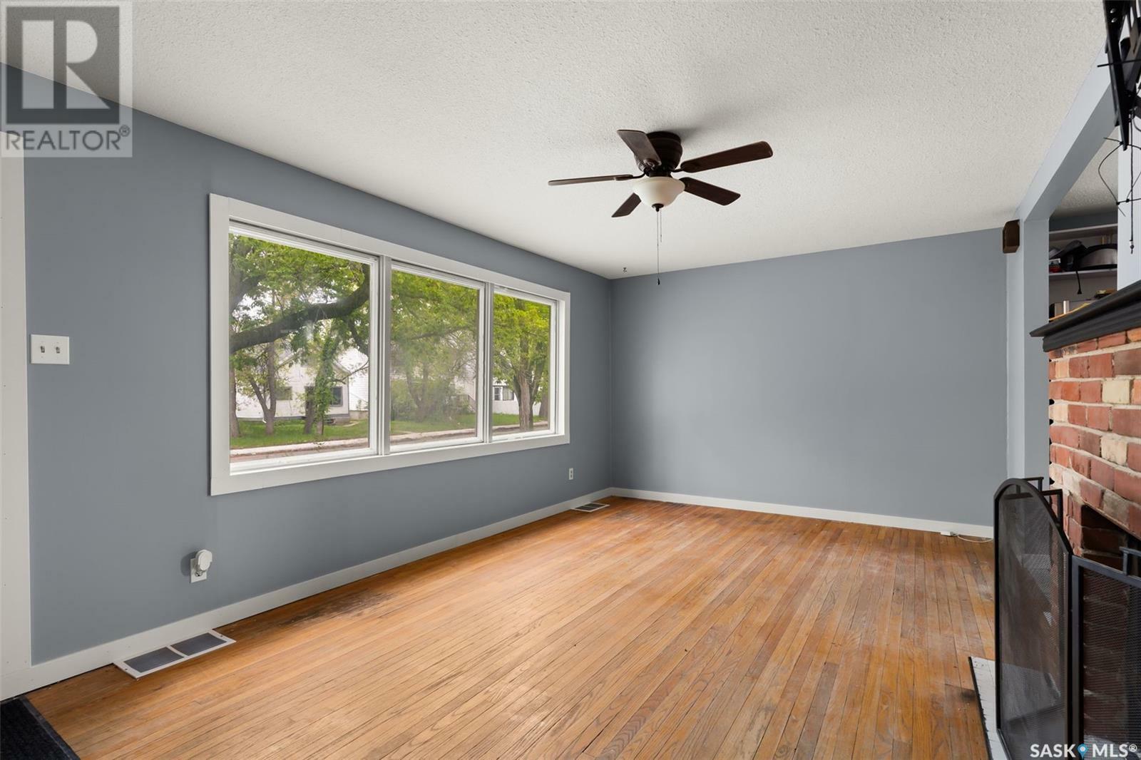 Property Photo: 840 Argyle Street SK S4T 3P8