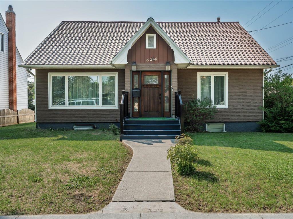 624 McKenzie Street  Winnipeg MB R2W 5C1 photo