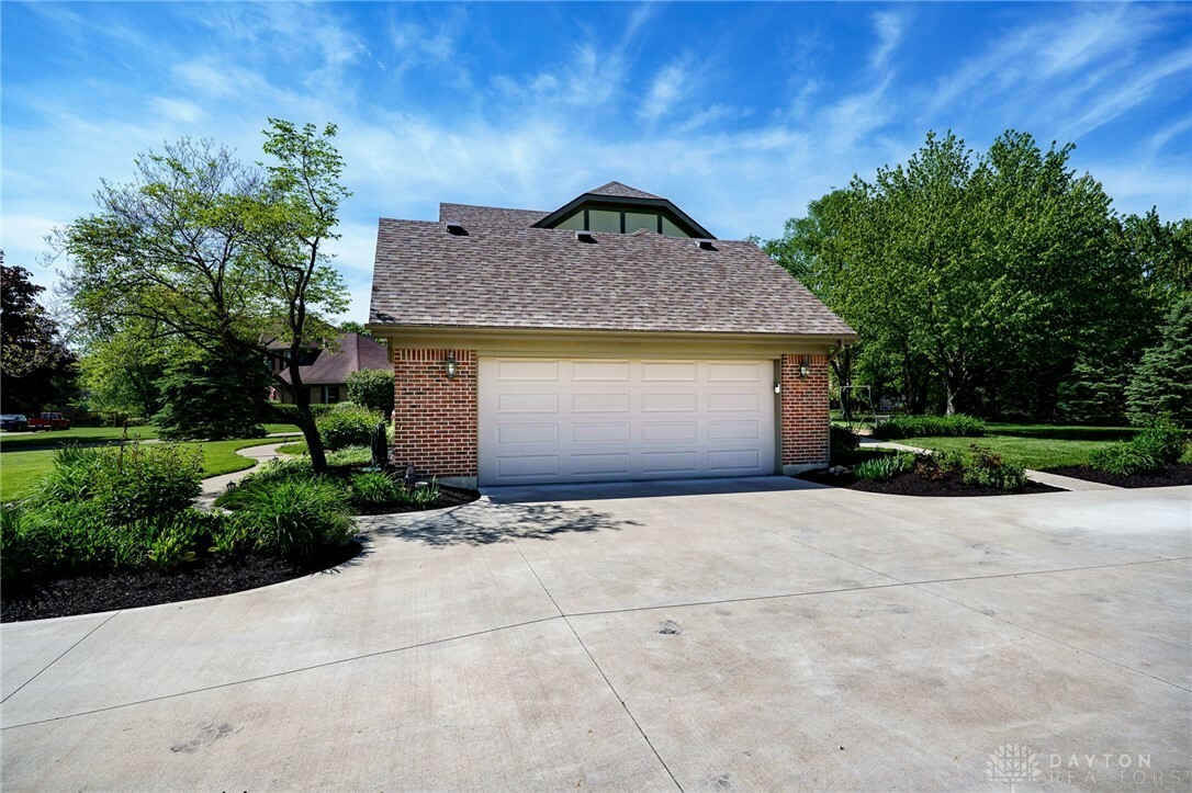 Property Photo:  1404 Saint Andrews Court  OH 45066 