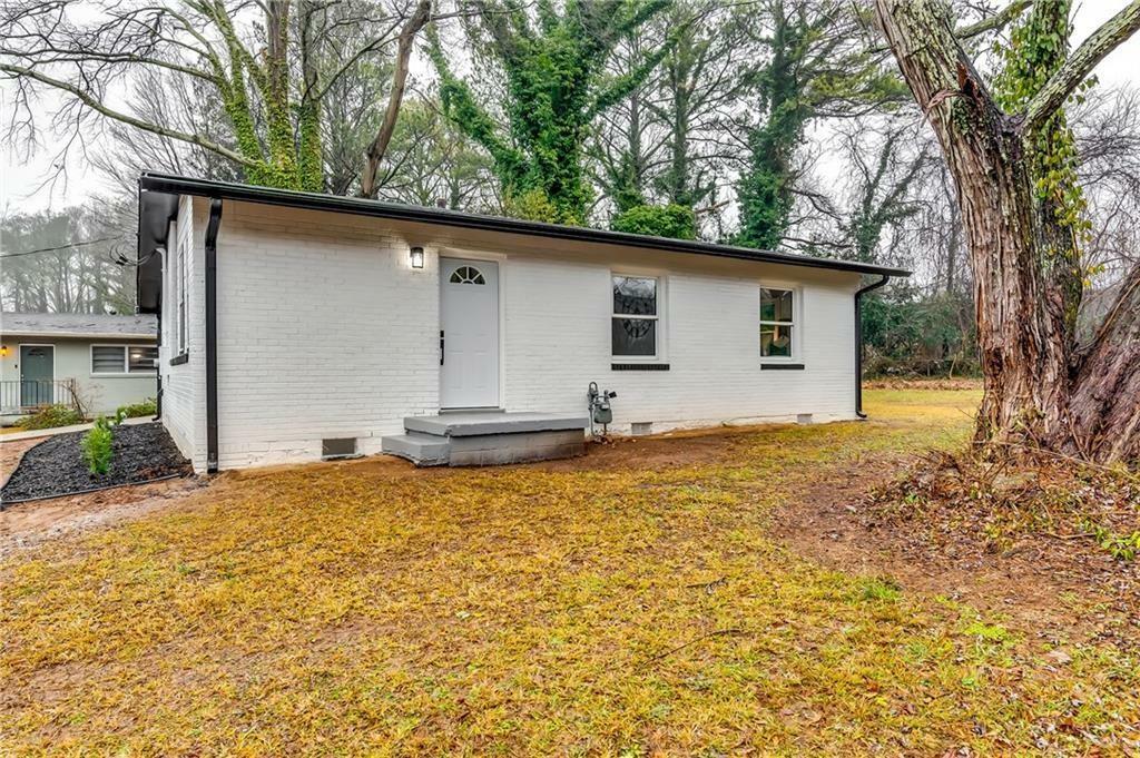 Property Photo: 2162 Westover Drive GA 30344