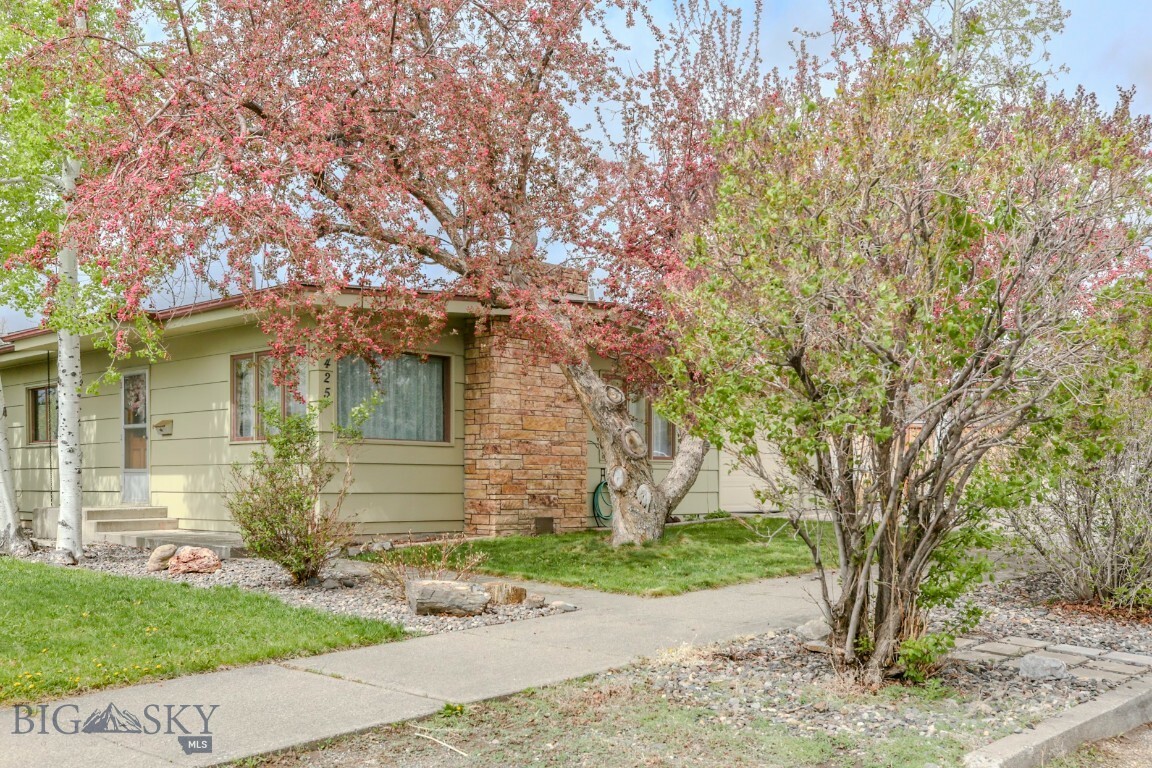 Property Photo:  425 N 7th Street  MT 59047 