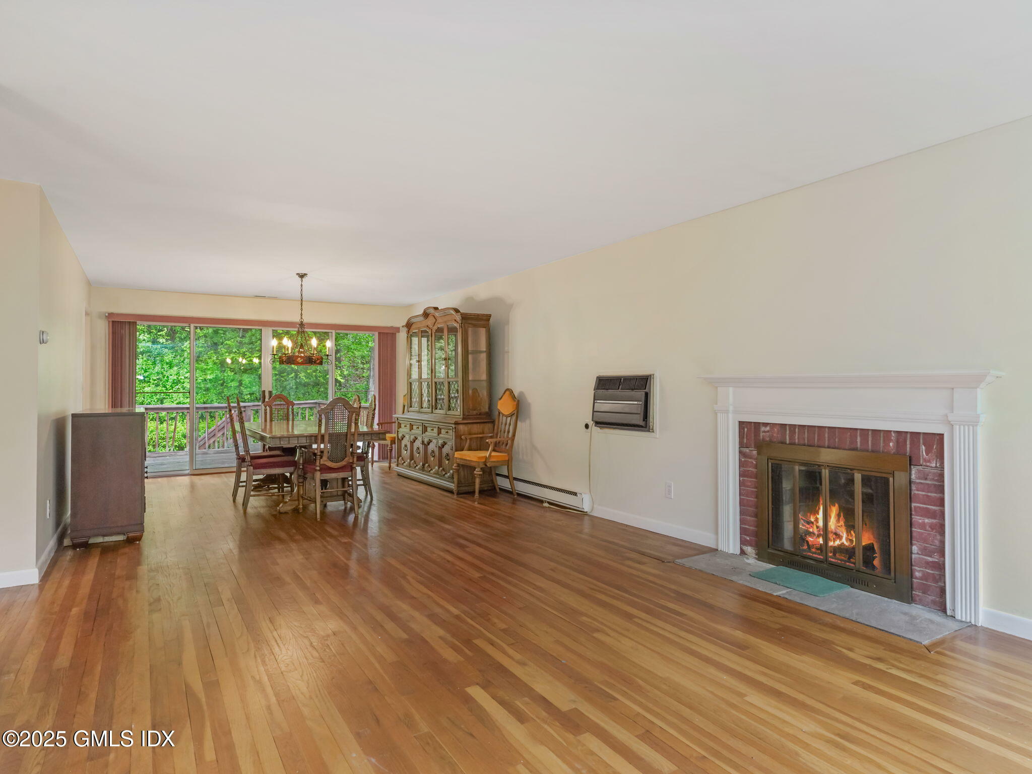 Property Photo: 37 Windsor Lane CT 06807
