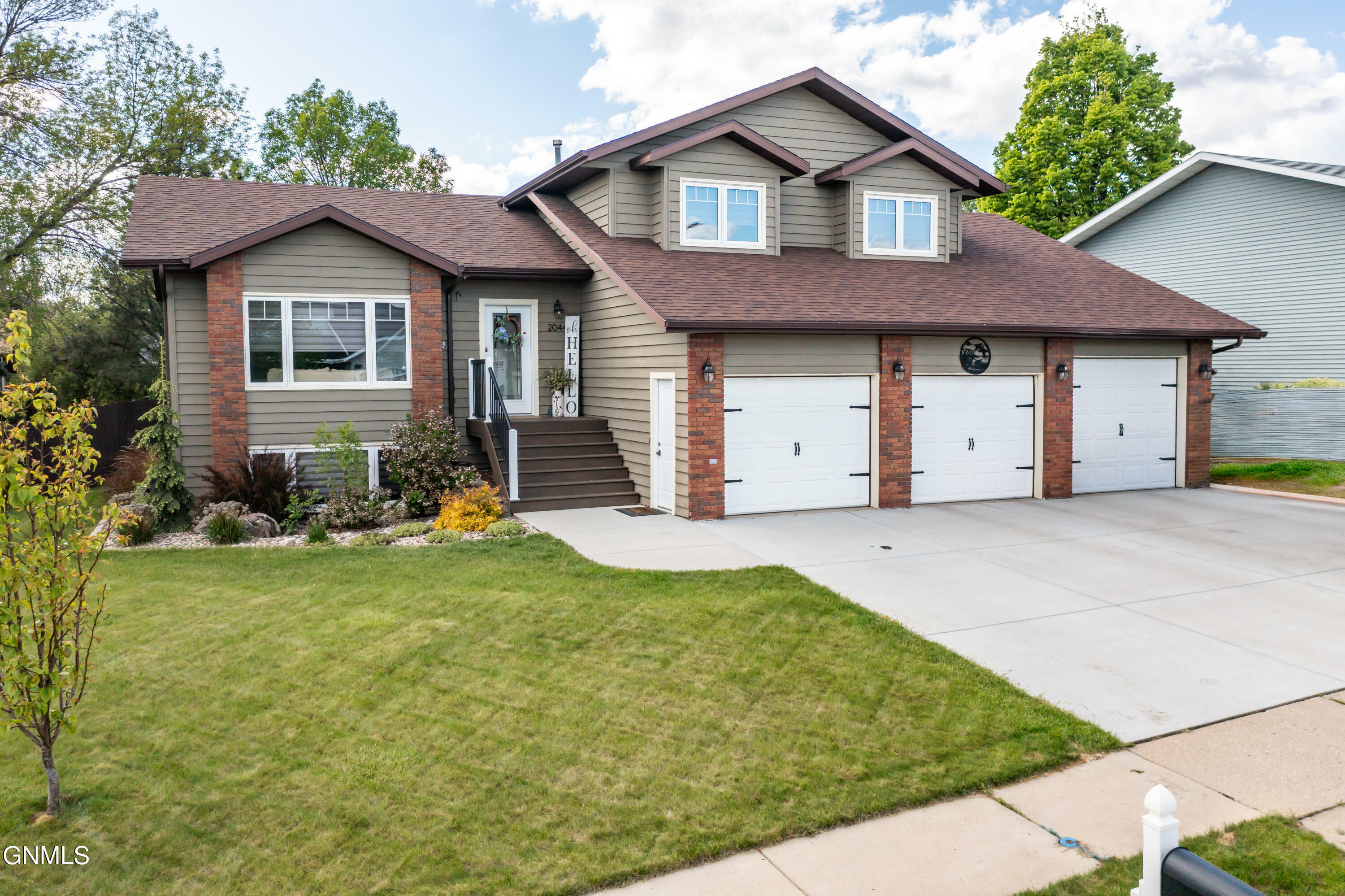 2044 Bell Street  Bismarck ND 58501 photo