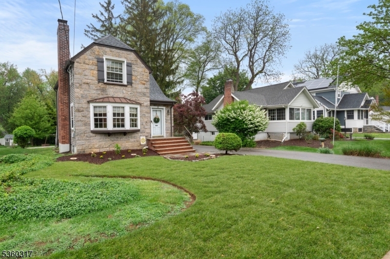 Property Photo:  35 Farrington St  NJ 07006 