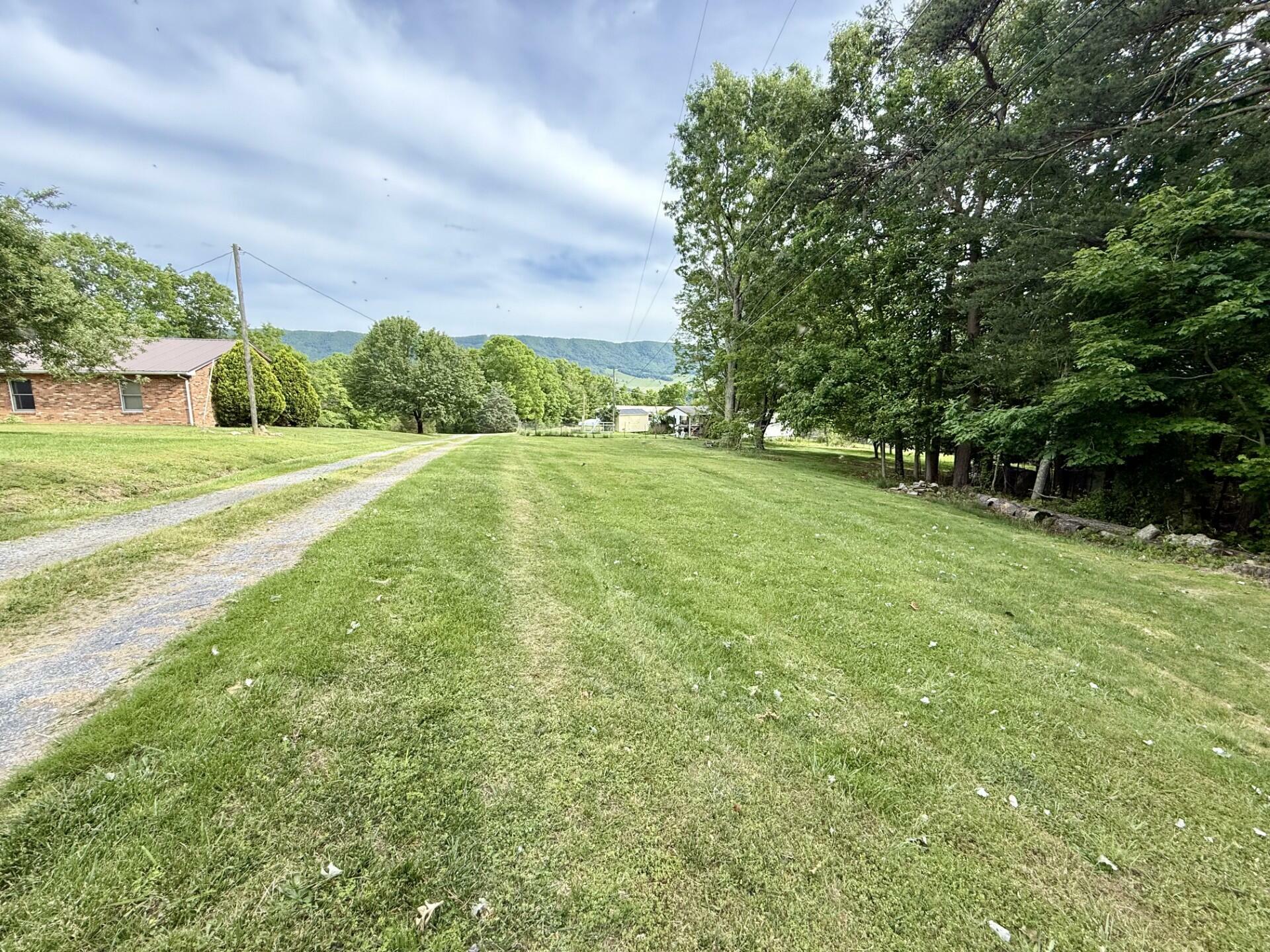 Deer Crossing Lane  Peterstown WV 24963 photo