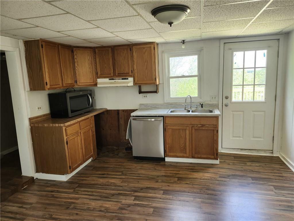 Property Photo:  202 N High Street  MO 64673 
