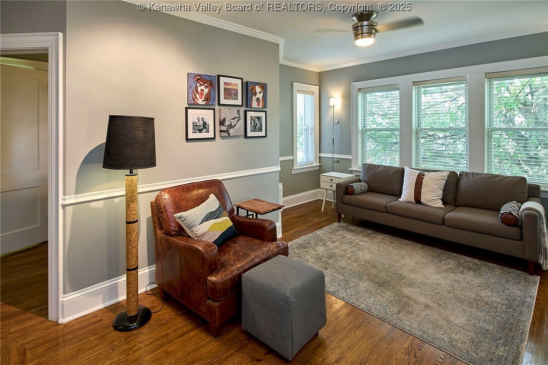 Property Photo: 1313 Lee Street E 233 WV 25301