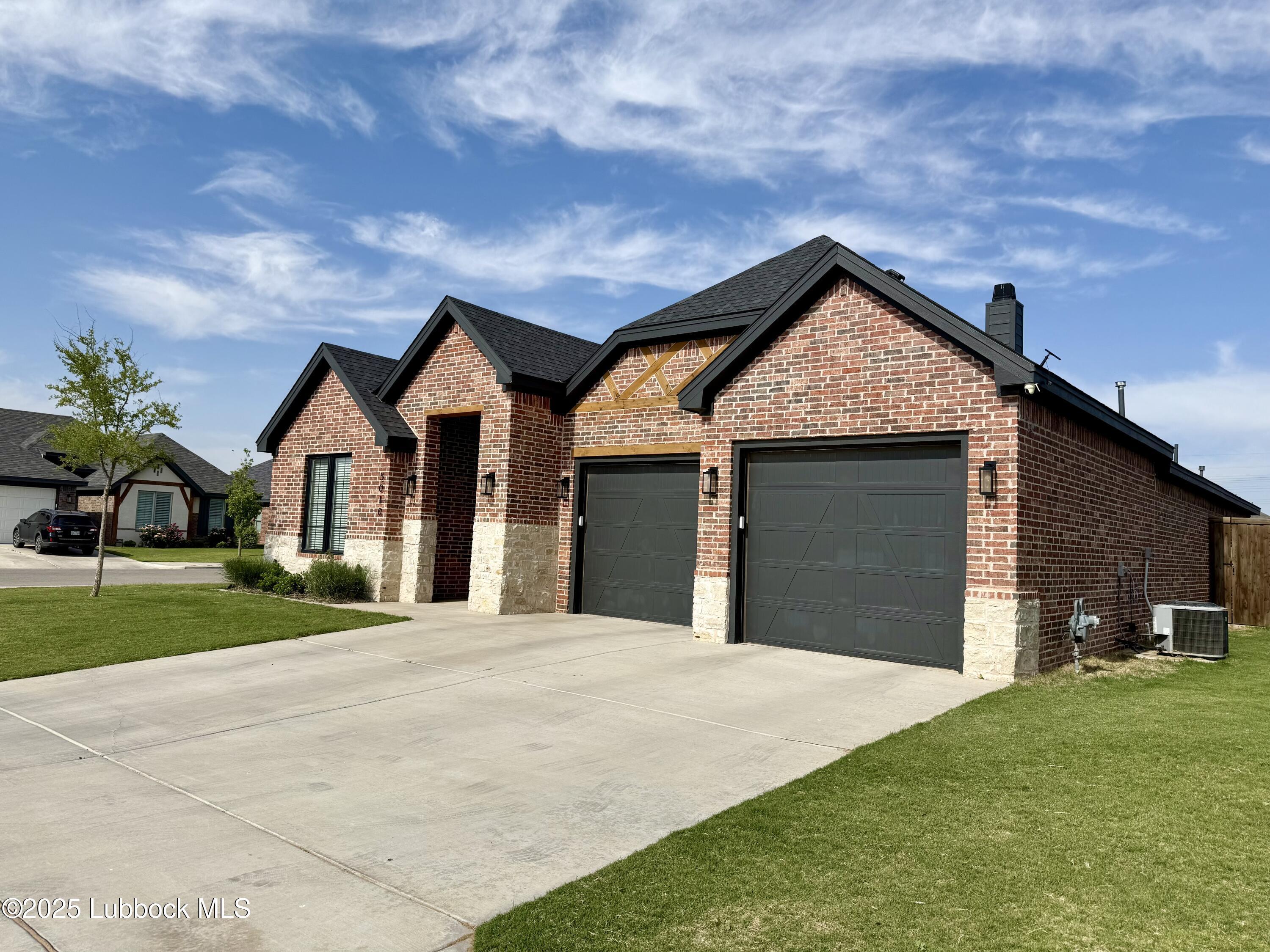 Property Photo: 5010 Prospect Avenue TX 79407