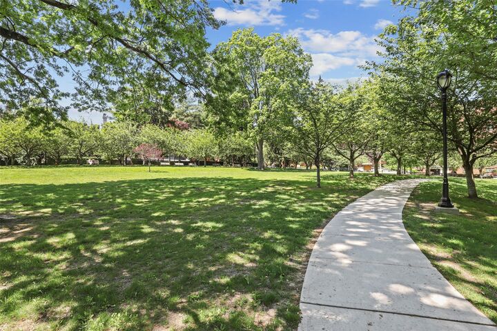 Property Photo:  25 Lake Street 7K &Amp 7L  NY 10603 