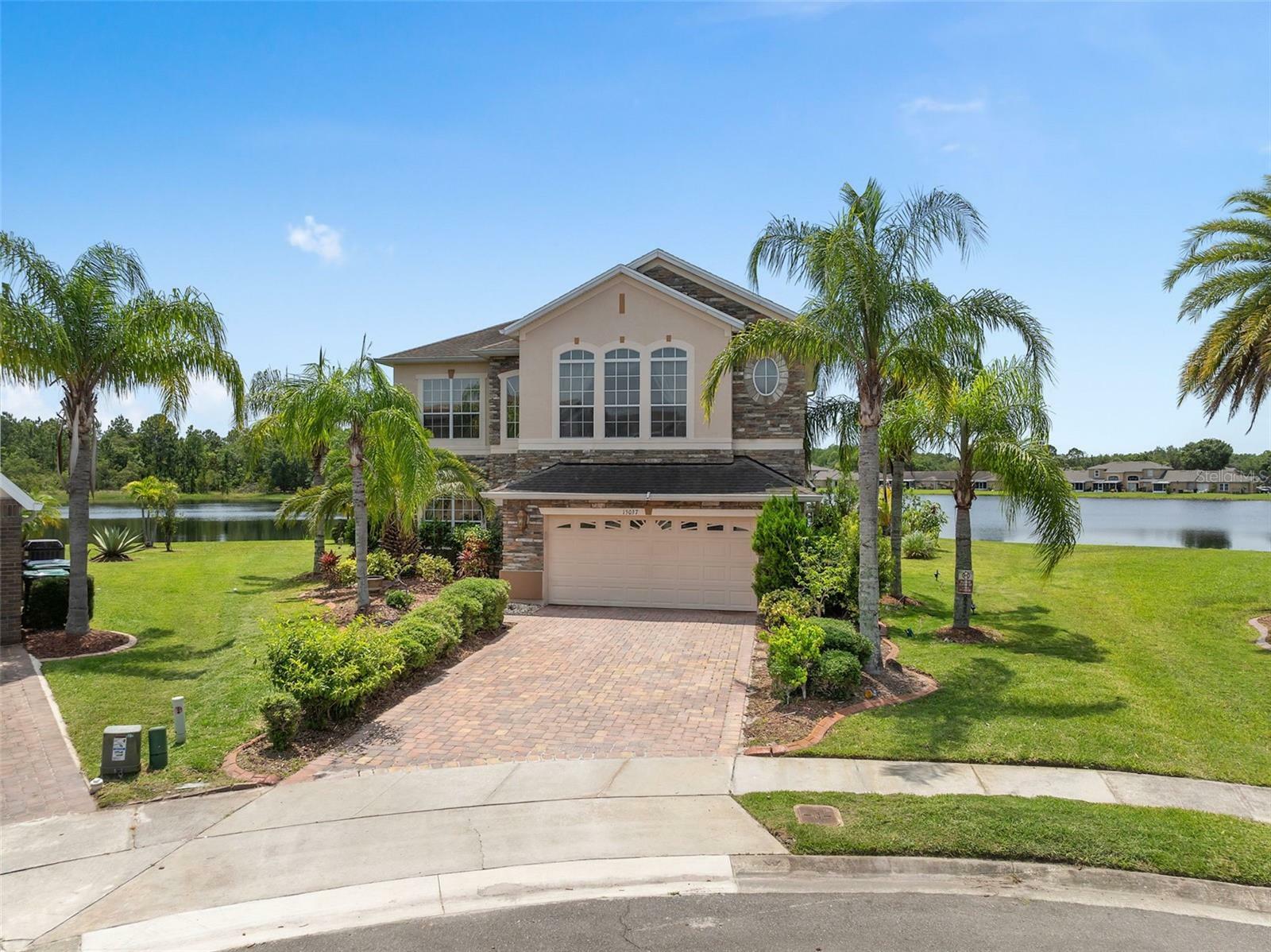 Property Photo: 15037 Cedar Branch Way FL 32824