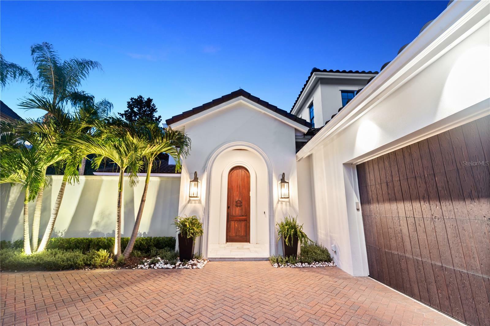 Property Photo: 9743 Covent Garden Drive FL 32827