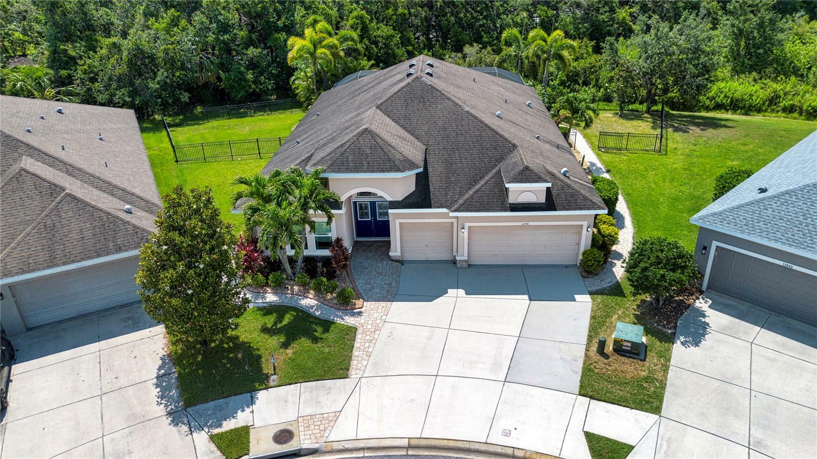 Property Photo: 12841 Balsam Terrace FL 34212