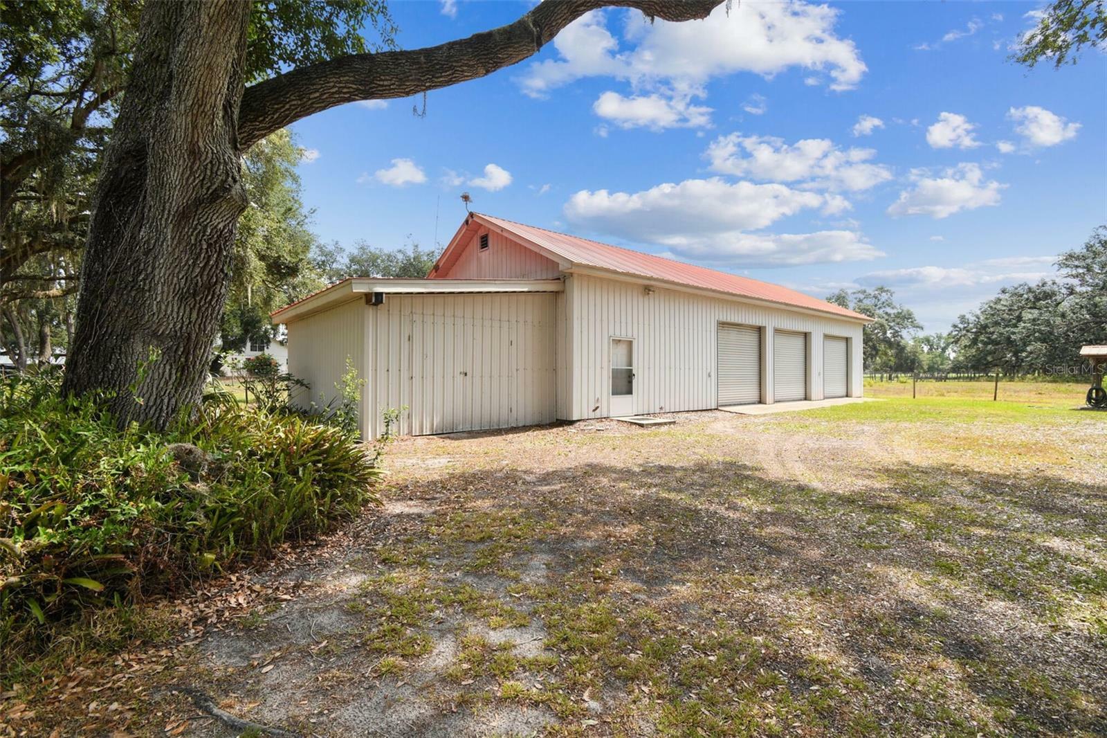 Property Photo: 1202 Williams Road FL 33565