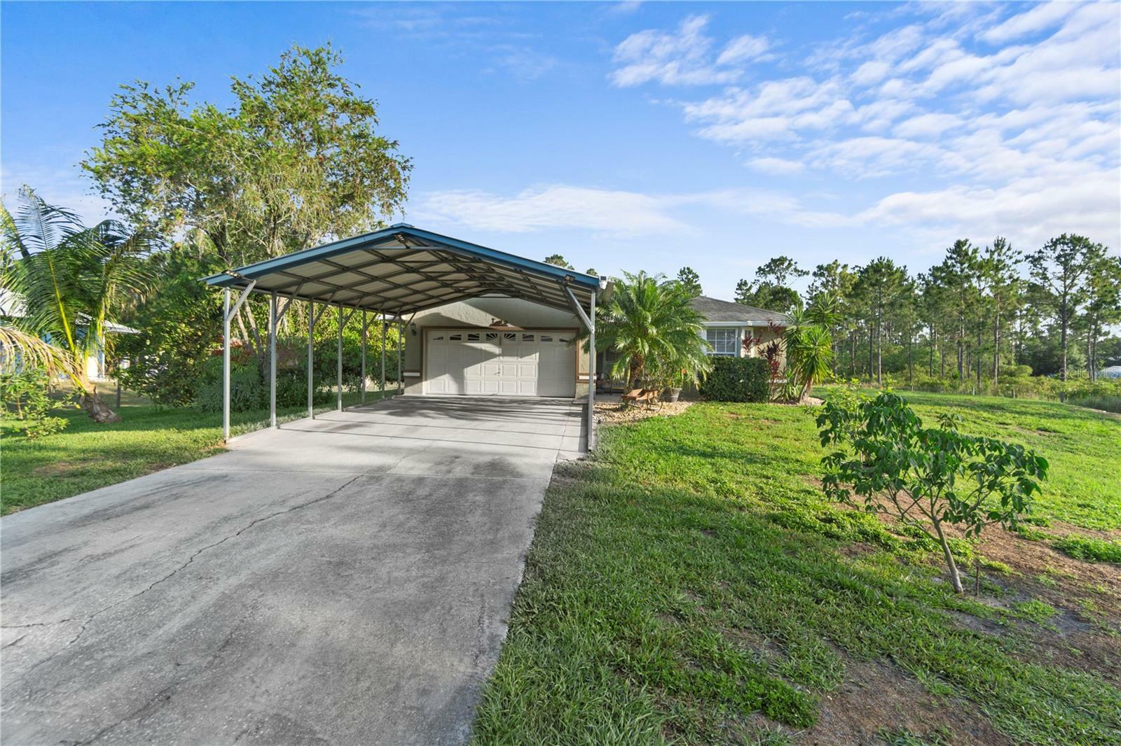 Property Photo: 6975 Maverick Trail FL 34771