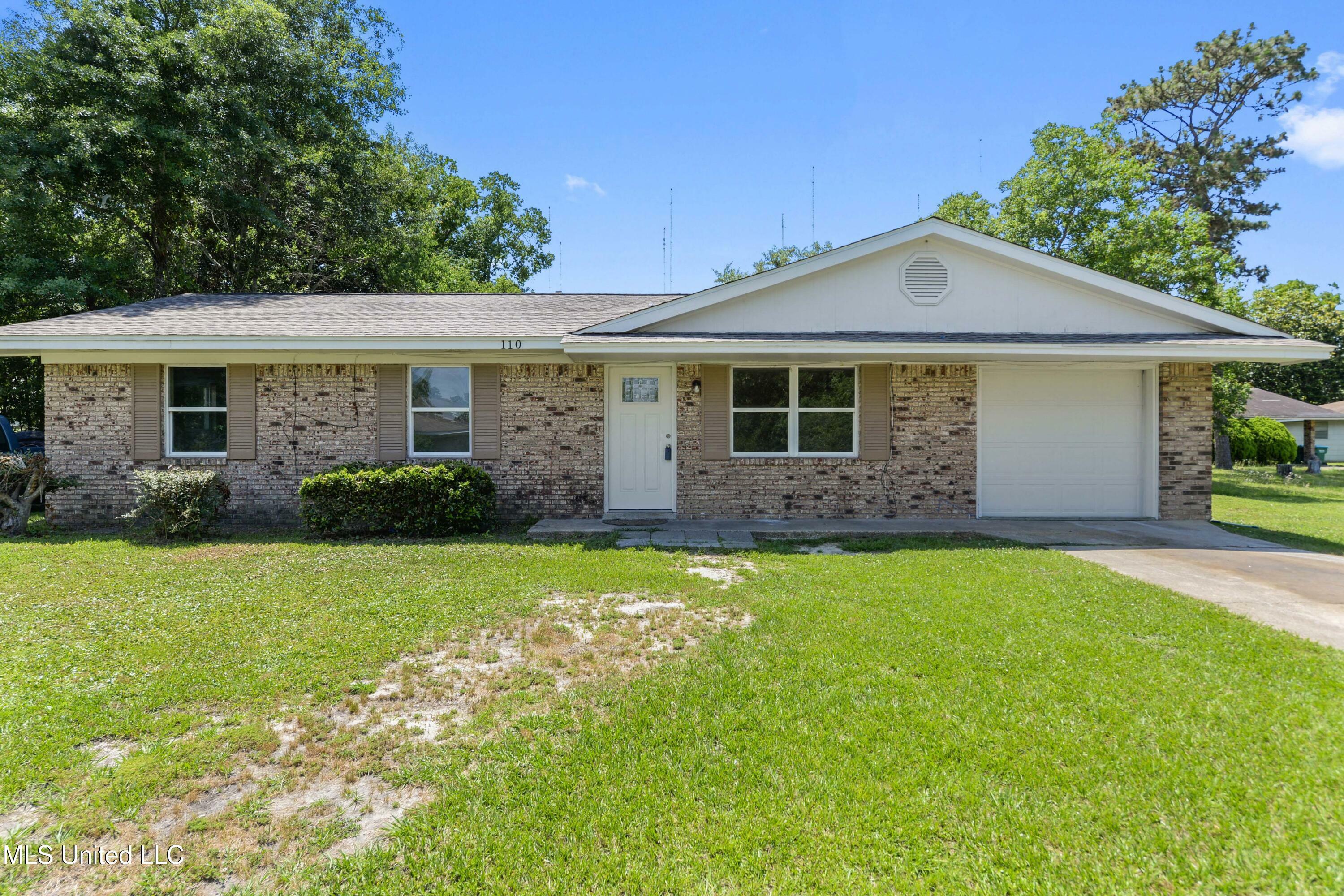 Property Photo: 110 Olivet Drive MS 39503