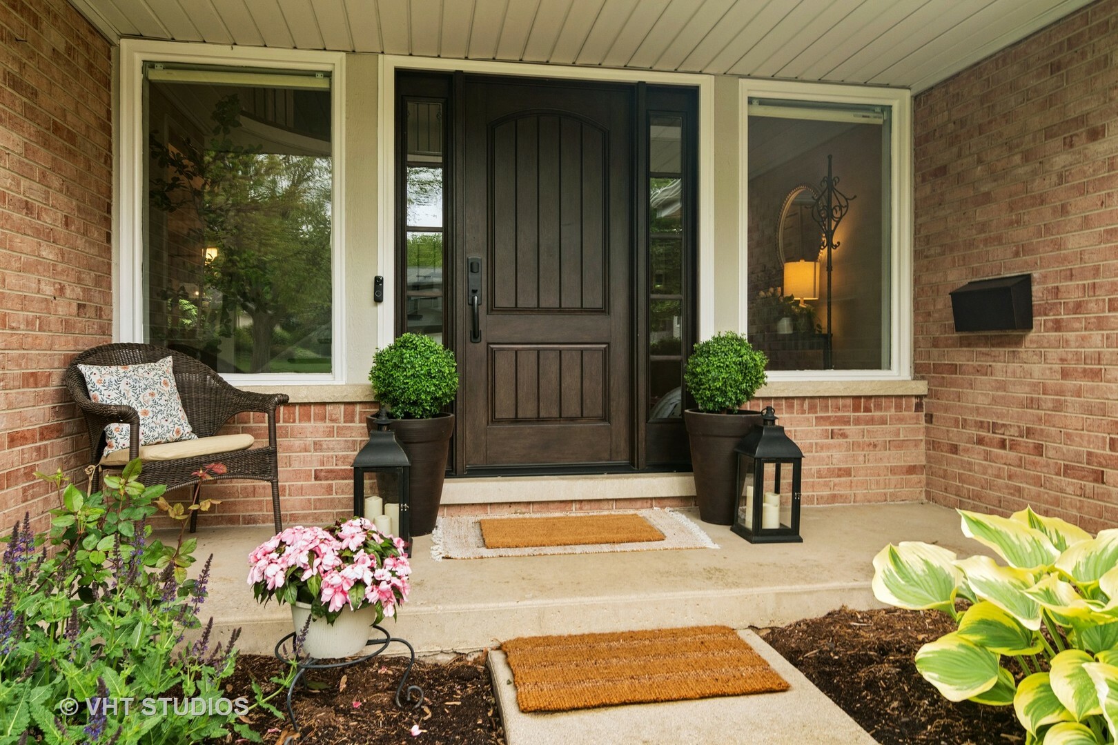 Property Photo: 614 S Patton Avenue IL 60005