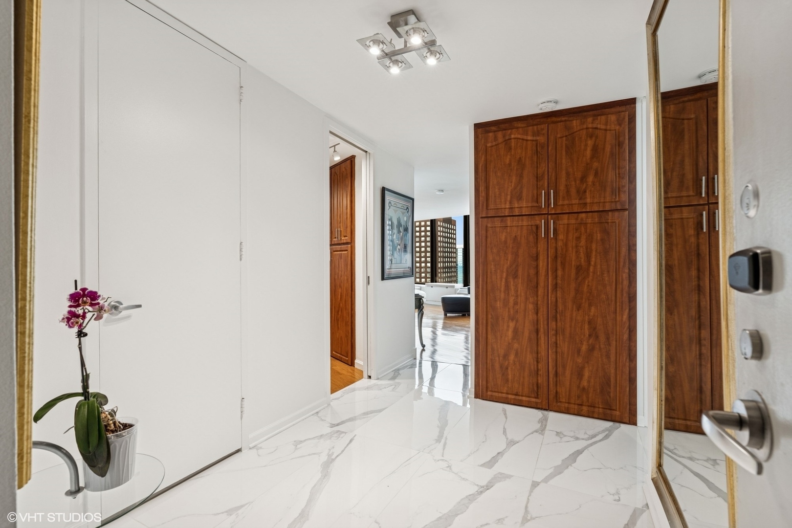Property Photo: 505 N Lake Shore Drive 5201 IL 60611
