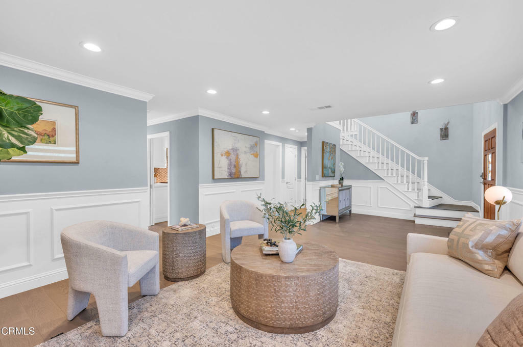 Property Photo:  320 Starlane Drive  CA 91011 