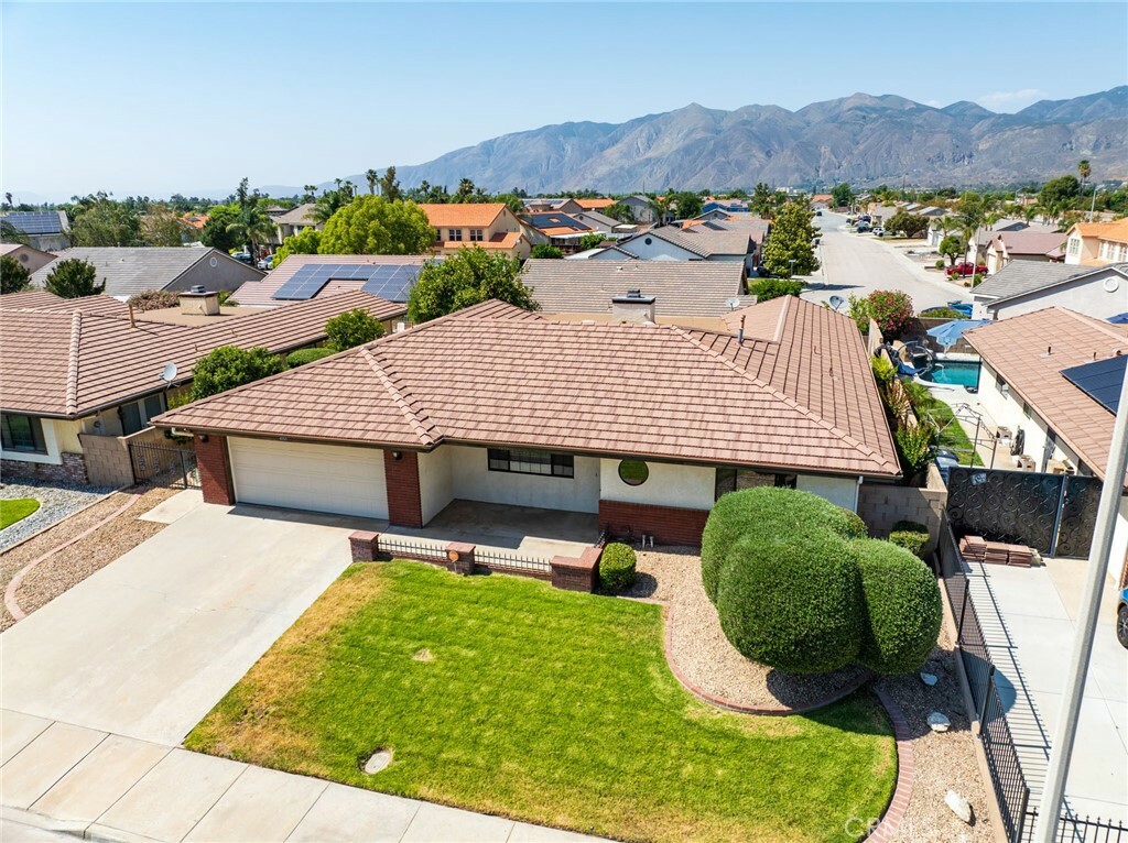 Property Photo: 4050 Bordeaux Lane CA 92544