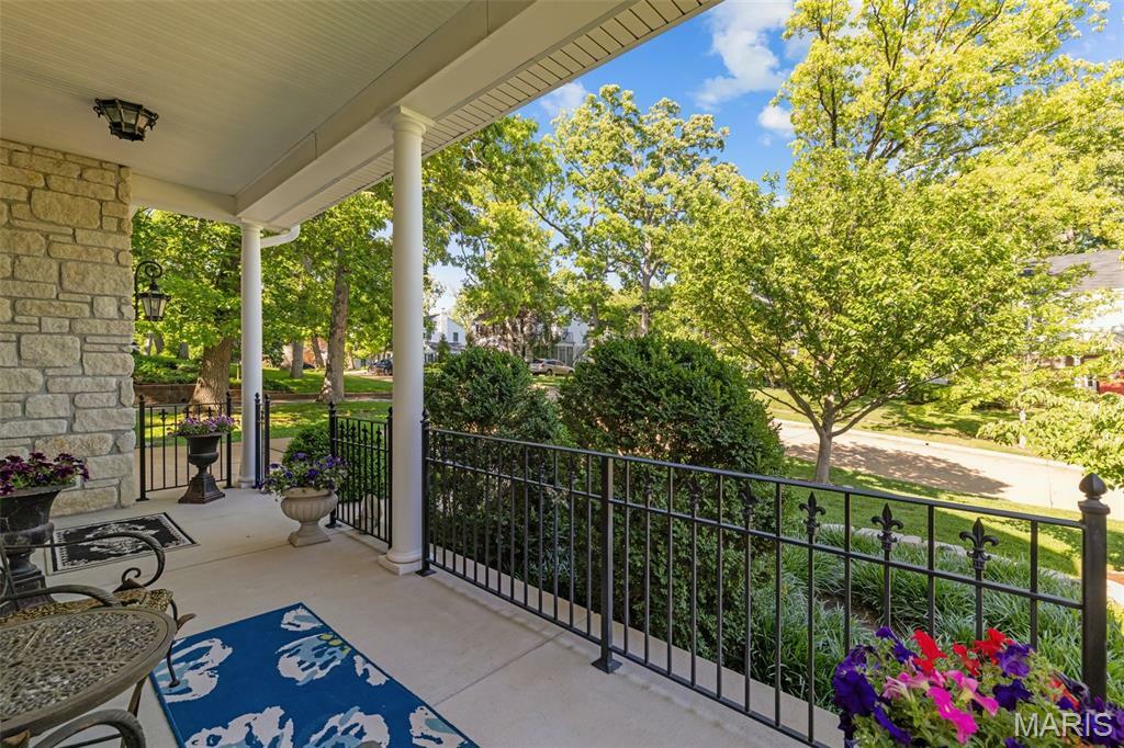 Property Photo: 1615 Dearborn Drive MO 63122