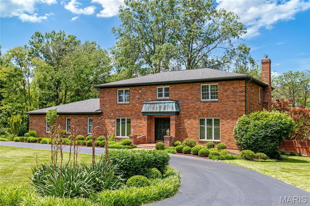 Property Photo: 883 Amersham Drive MO 63141