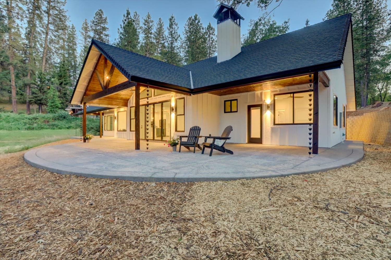 Property Photo:  17076 Norlene Way  CA 95949 