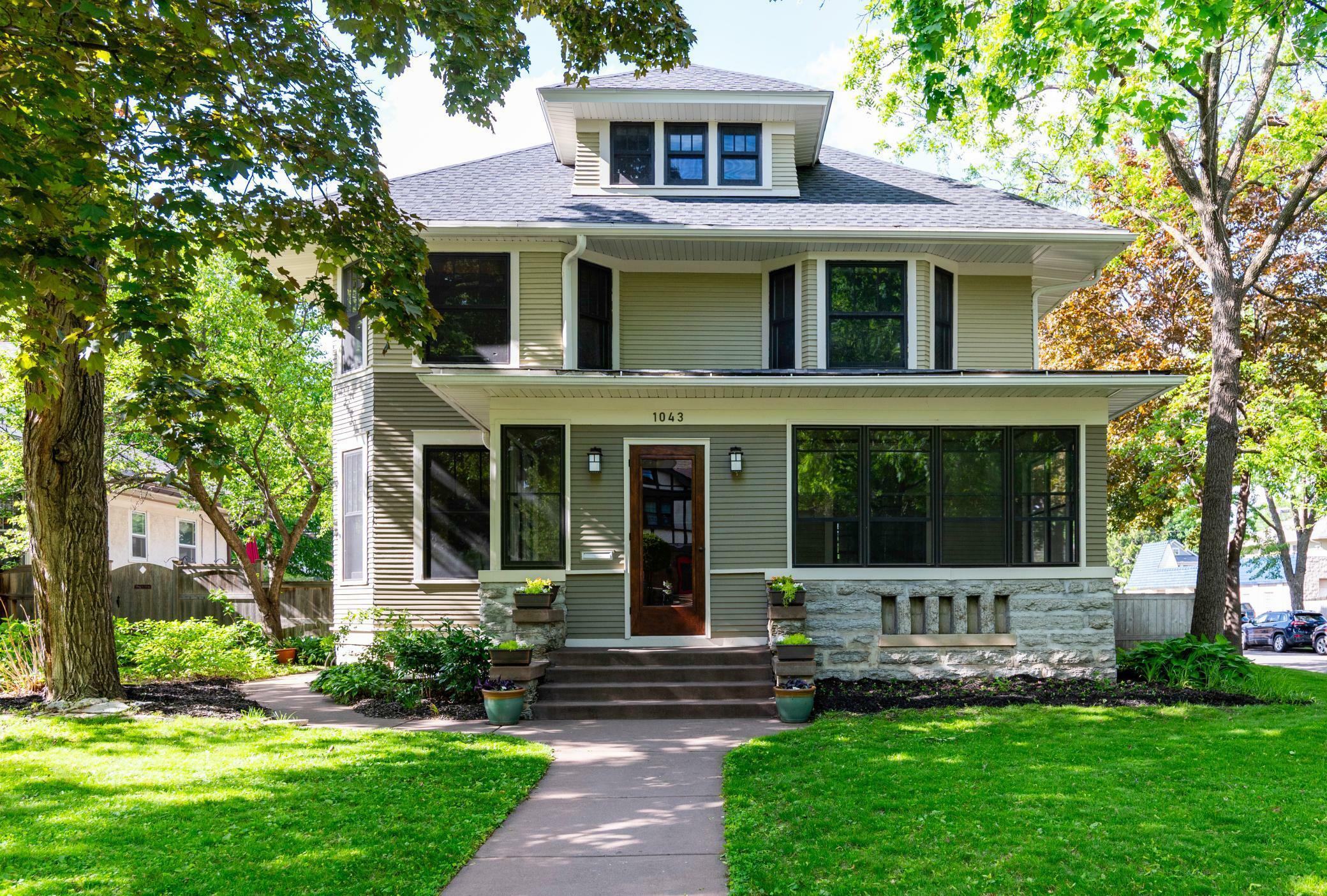 Property Photo: 1043 Lincoln Avenue MN 55105