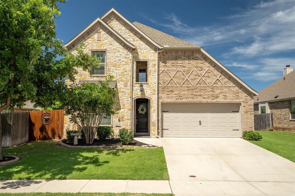 Property Photo: 309 Spring Run Drive TX 76234
