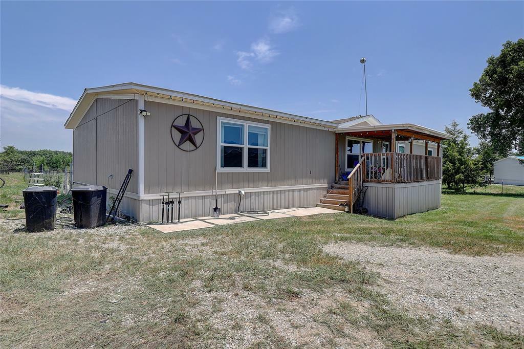 Property Photo:  199 Heien Court  TX 76023 