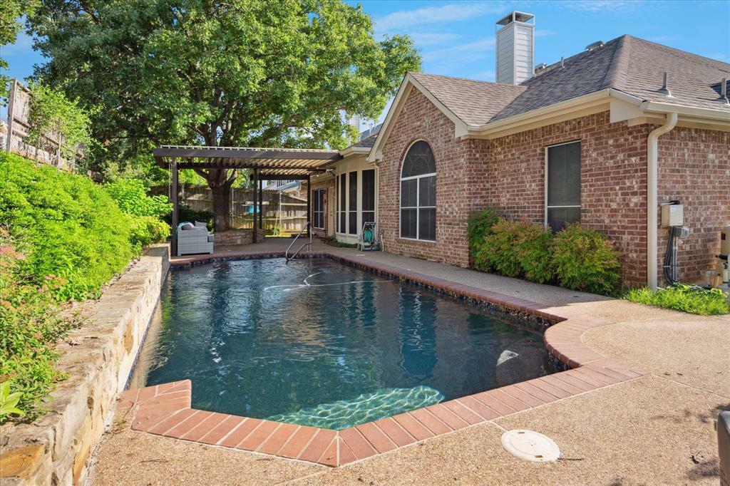 Property Photo: 2720 View Meadow Drive TX 76051