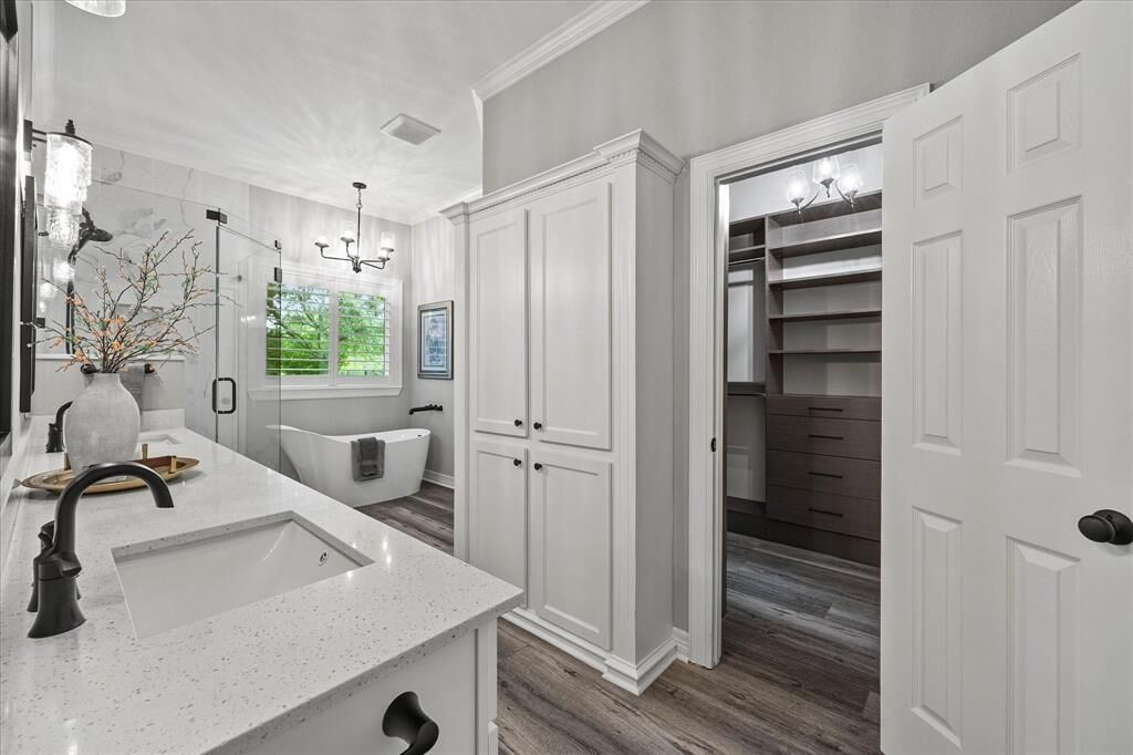 Property Photo: 820 Windlake Circle TX 75032