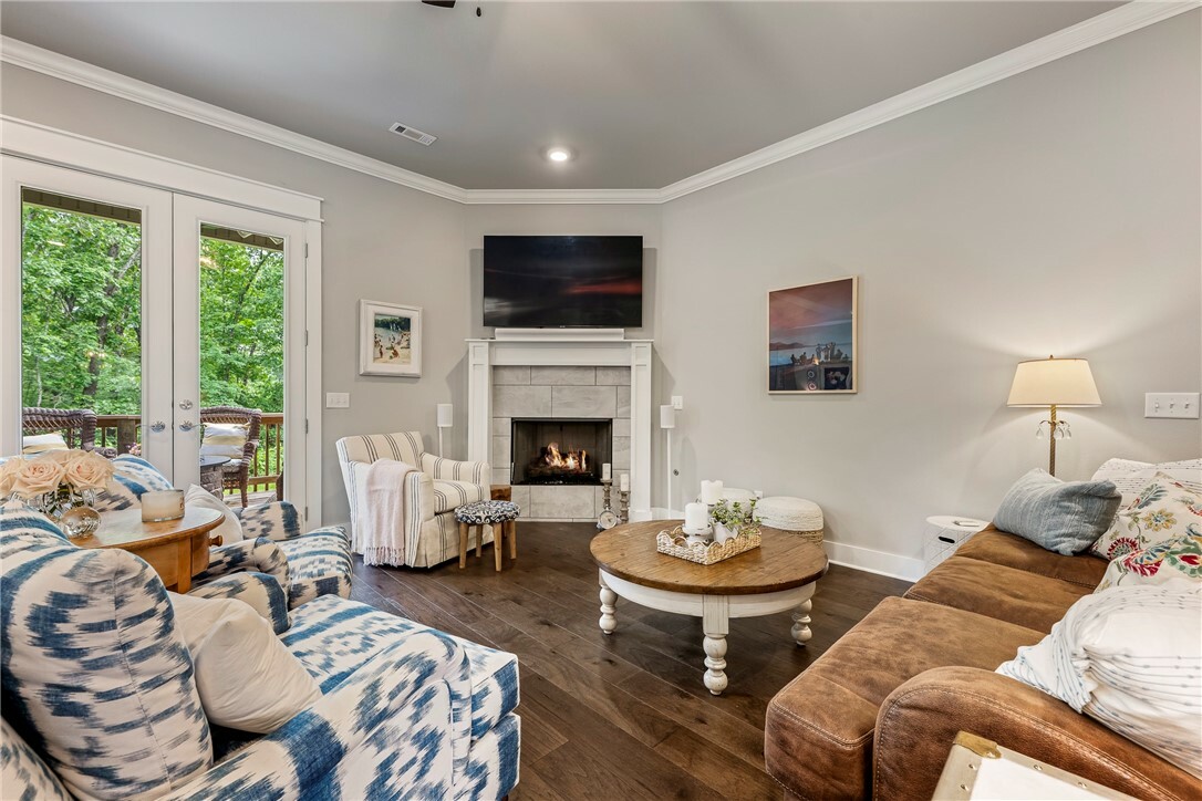 Property Photo: 13 Ingleborough Drive AR 72715