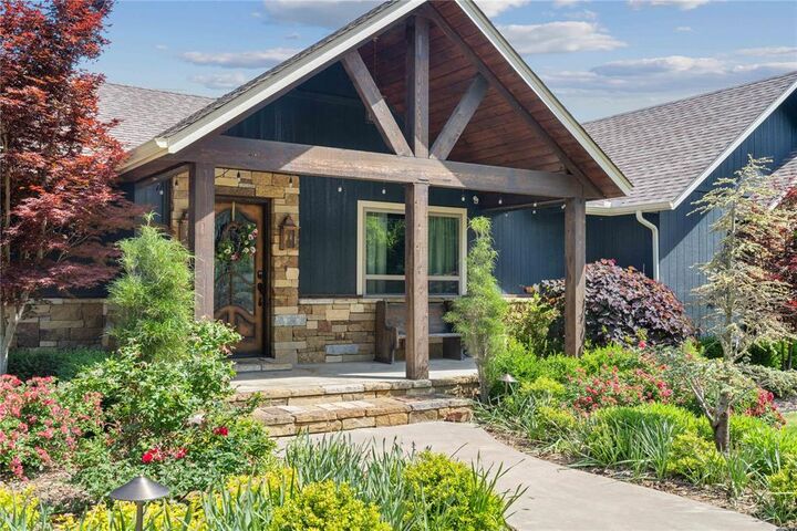 Property Photo:  446424 E Lake View Drive  OK 74435 