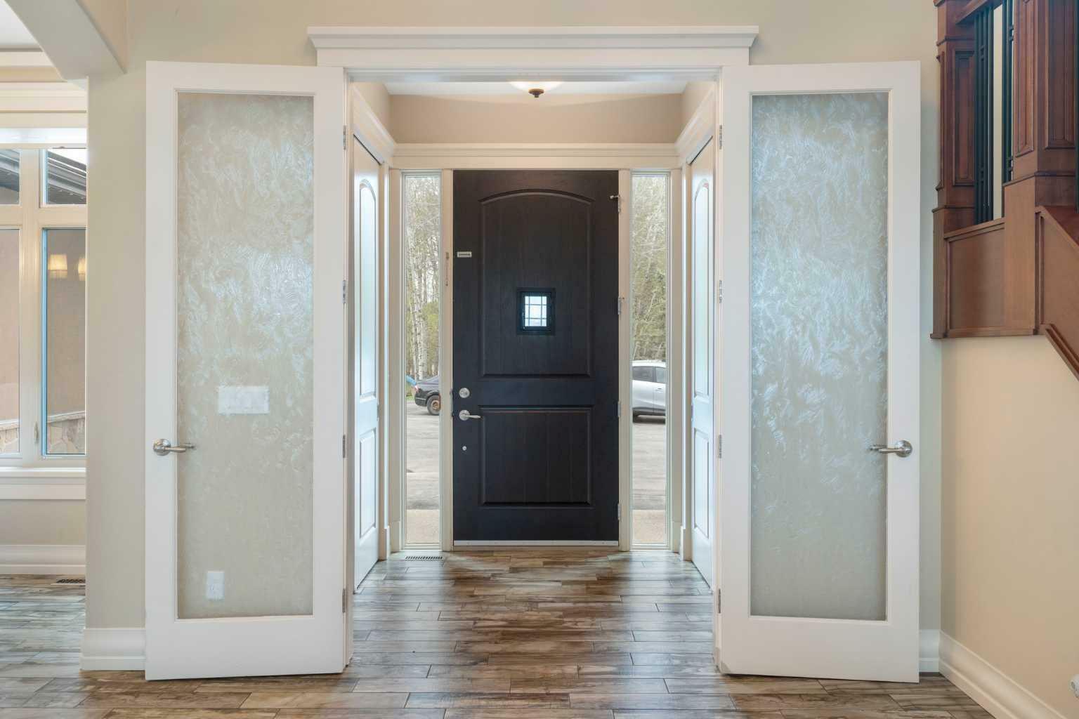 Property Photo: 95 Bearspaw View AB T3R 1A4