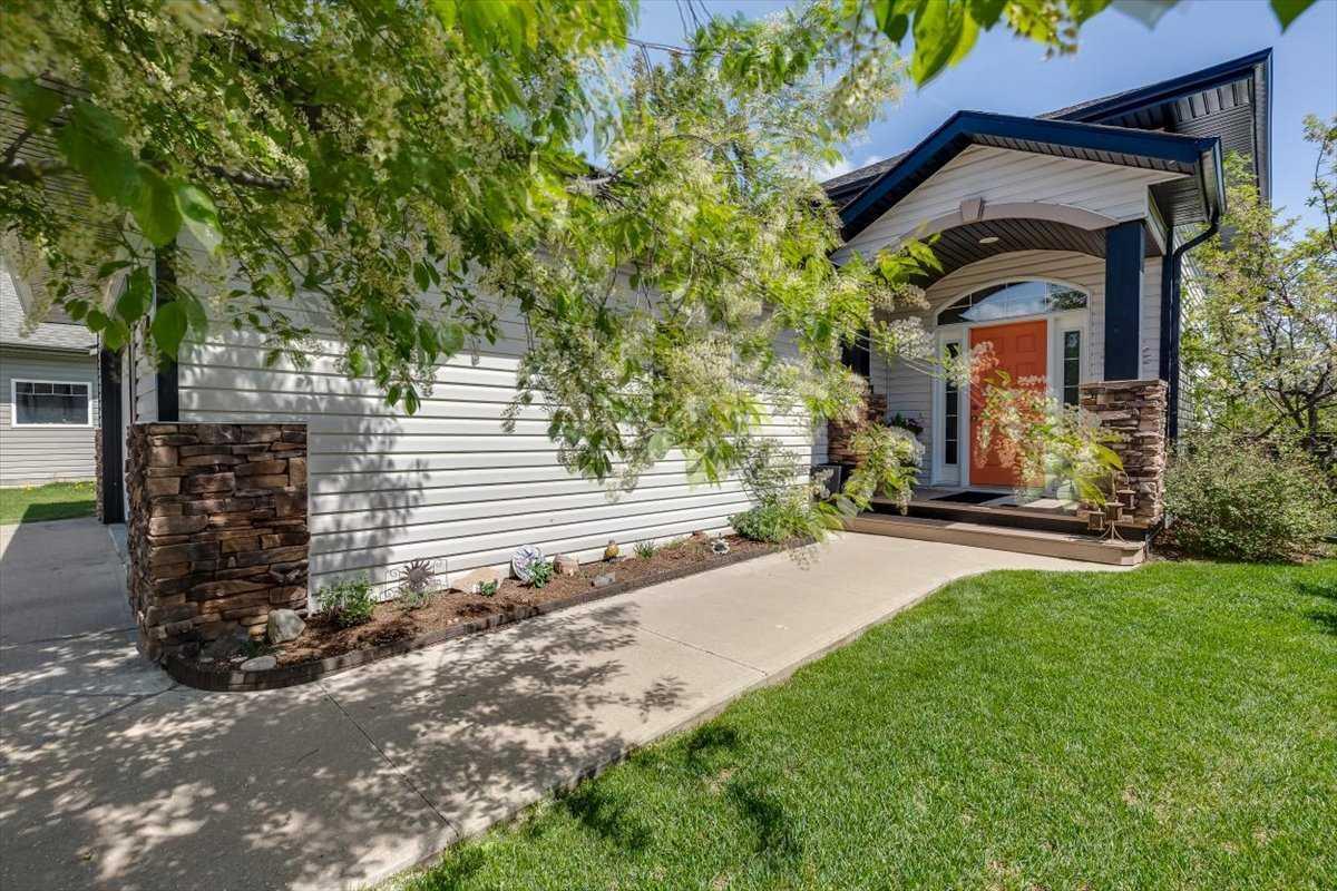 Photo de la propriété: 6307 60 Street Close AB T4J 1W1