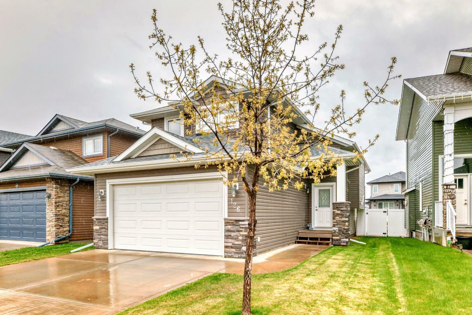 126 Viscount Drive  Red Deer AB T4R 0H8 photo