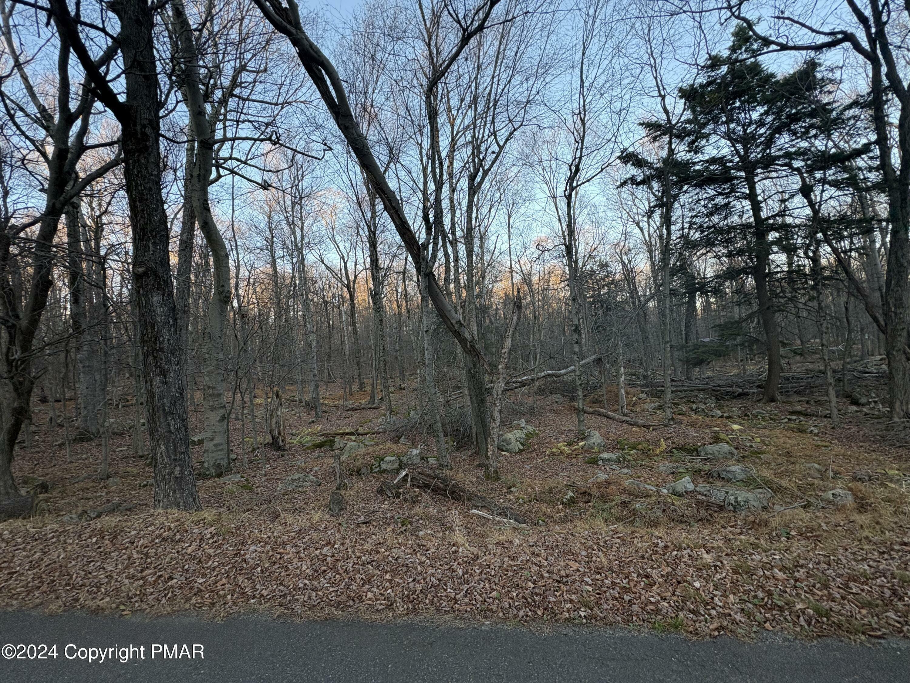 Property Photo: 27 Spring Court PA 18445