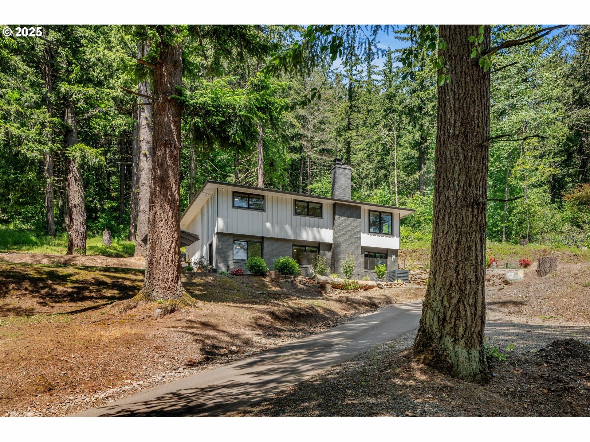 Property Photo: 19919 SE Borges Rd OR 97089