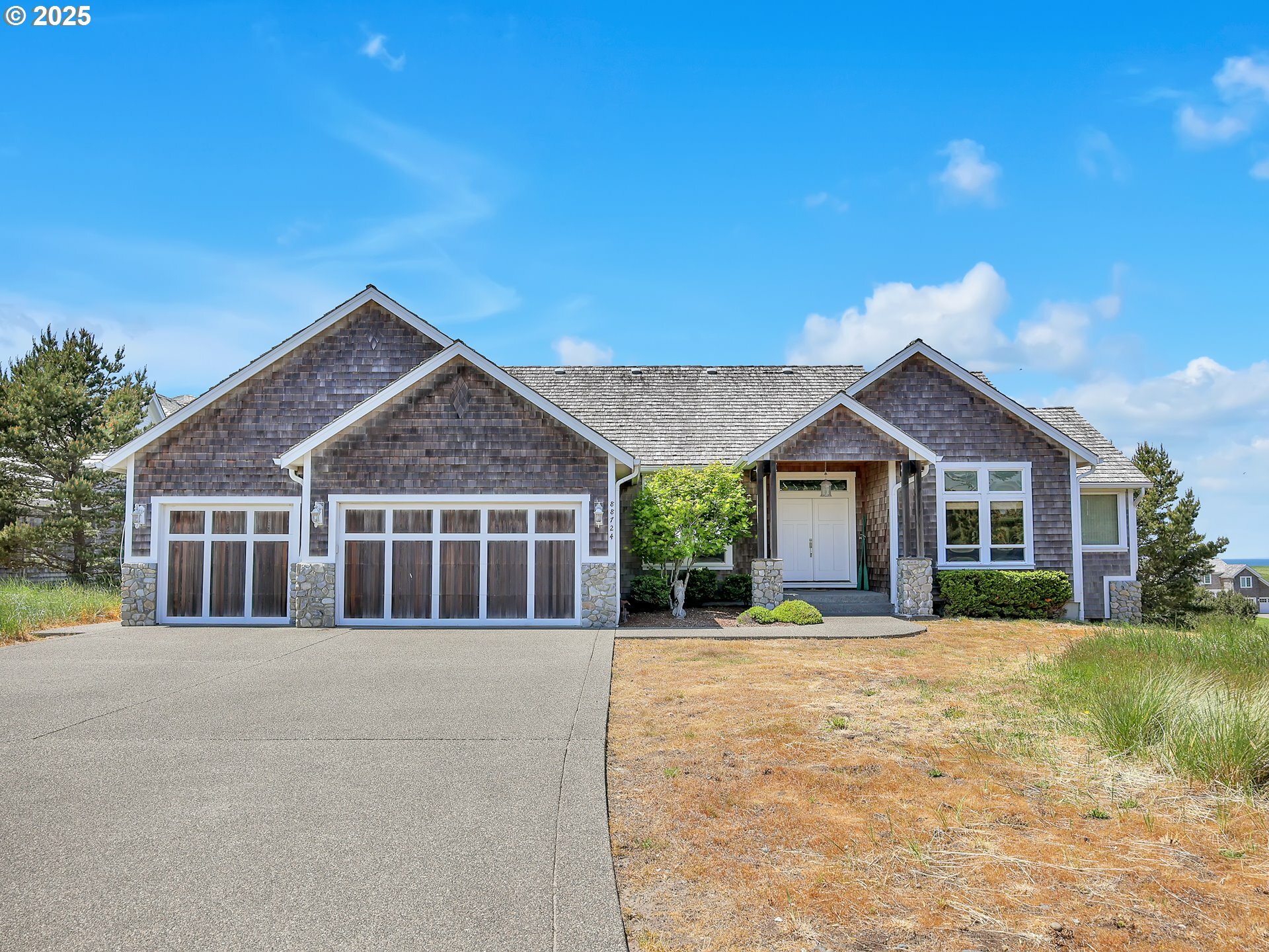 Property Photo: 88724 Schroeder Rd OR 97138