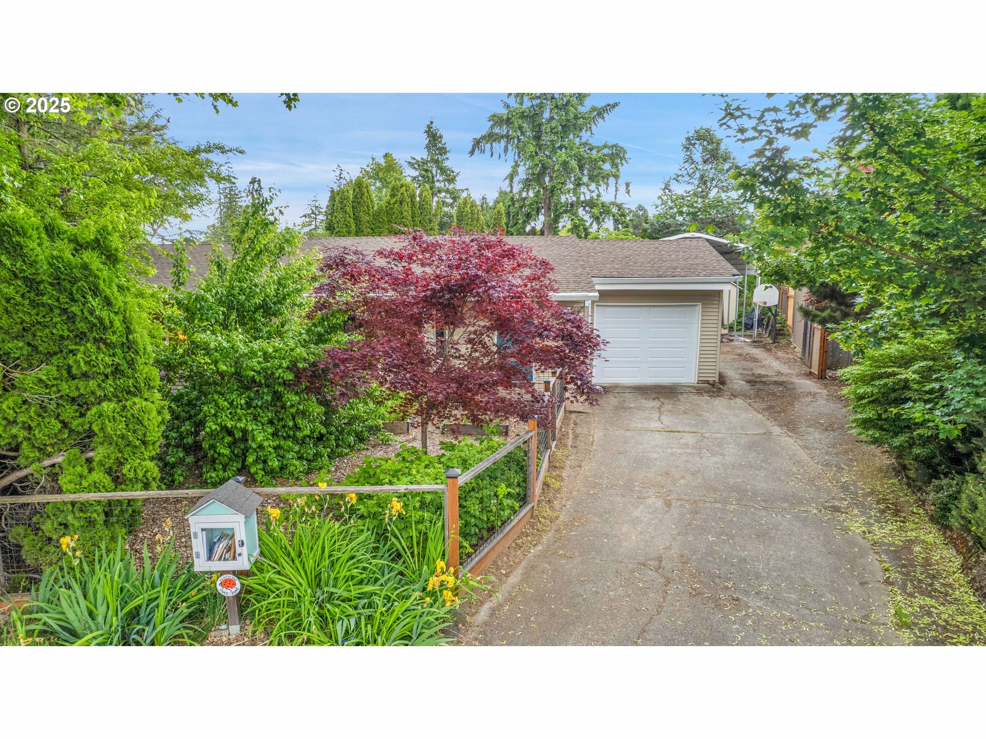 Property Photo: 6410 SW 204th Pl OR 97078