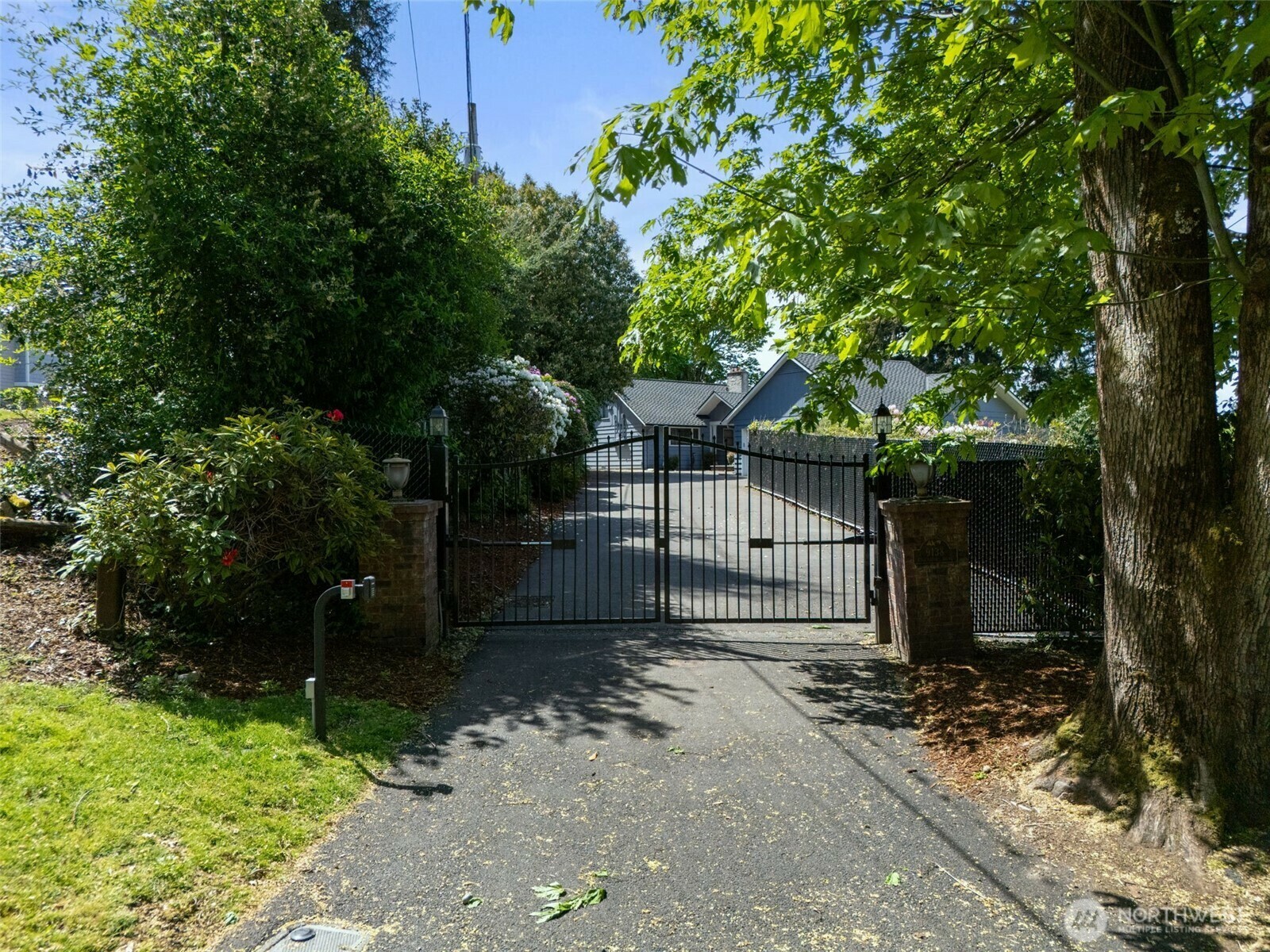 Property Photo: 9138 Edgewater Drive SW WA 98499