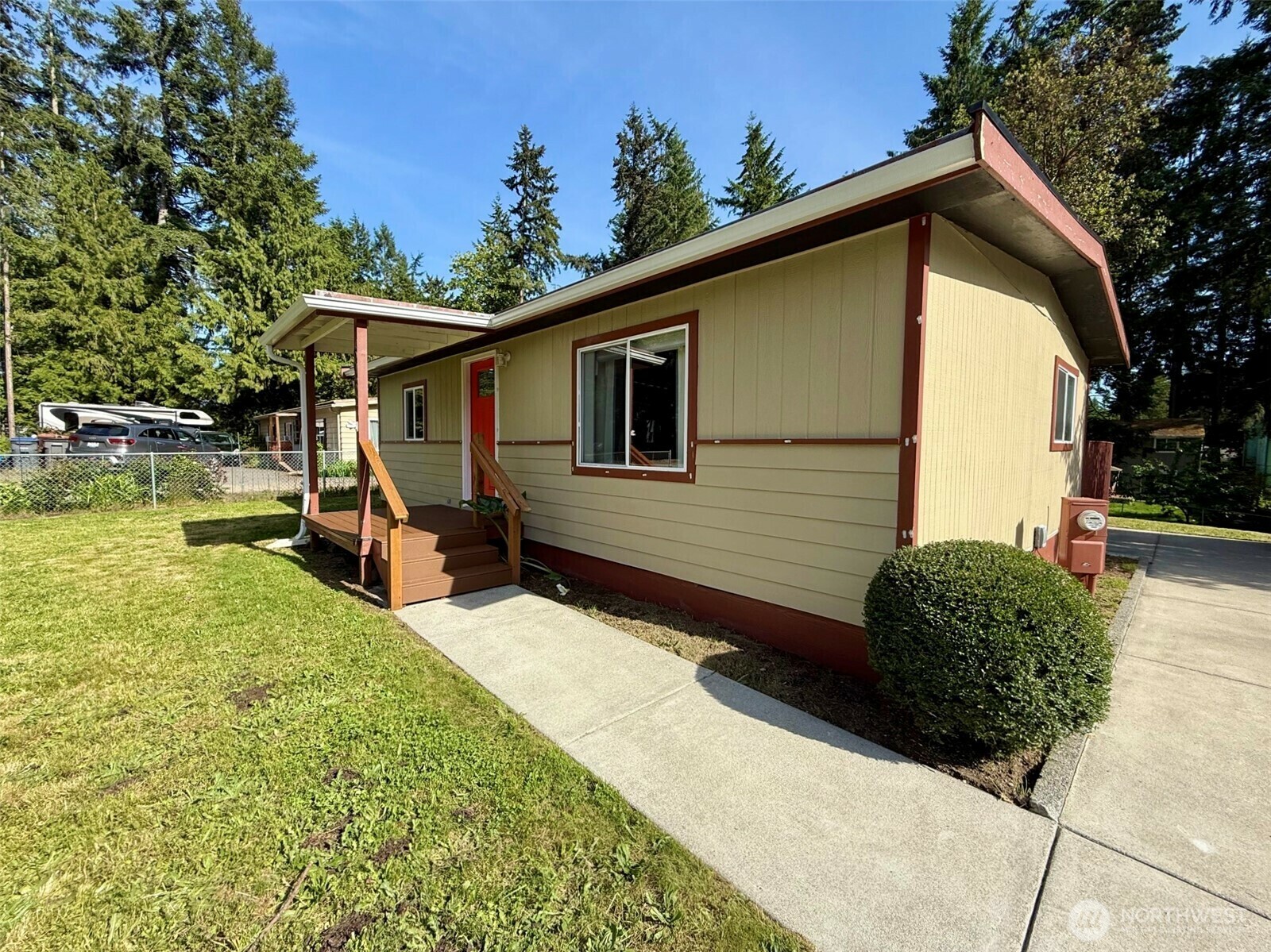 Property Photo: 6962 SE Grant Street WA 98366