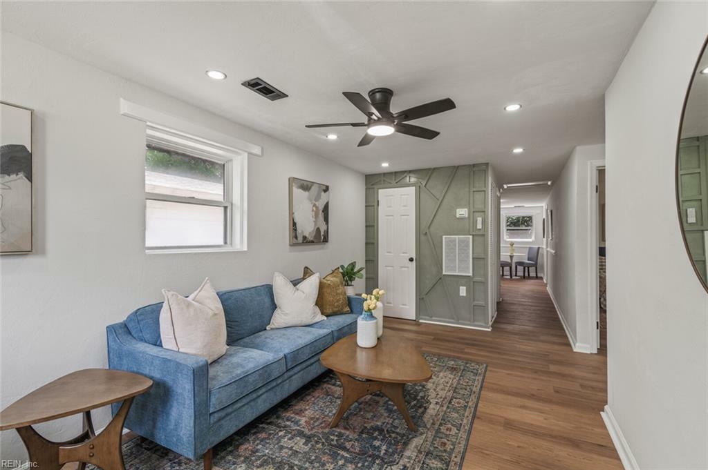 Property Photo: 10 Hopkins St VA 23663