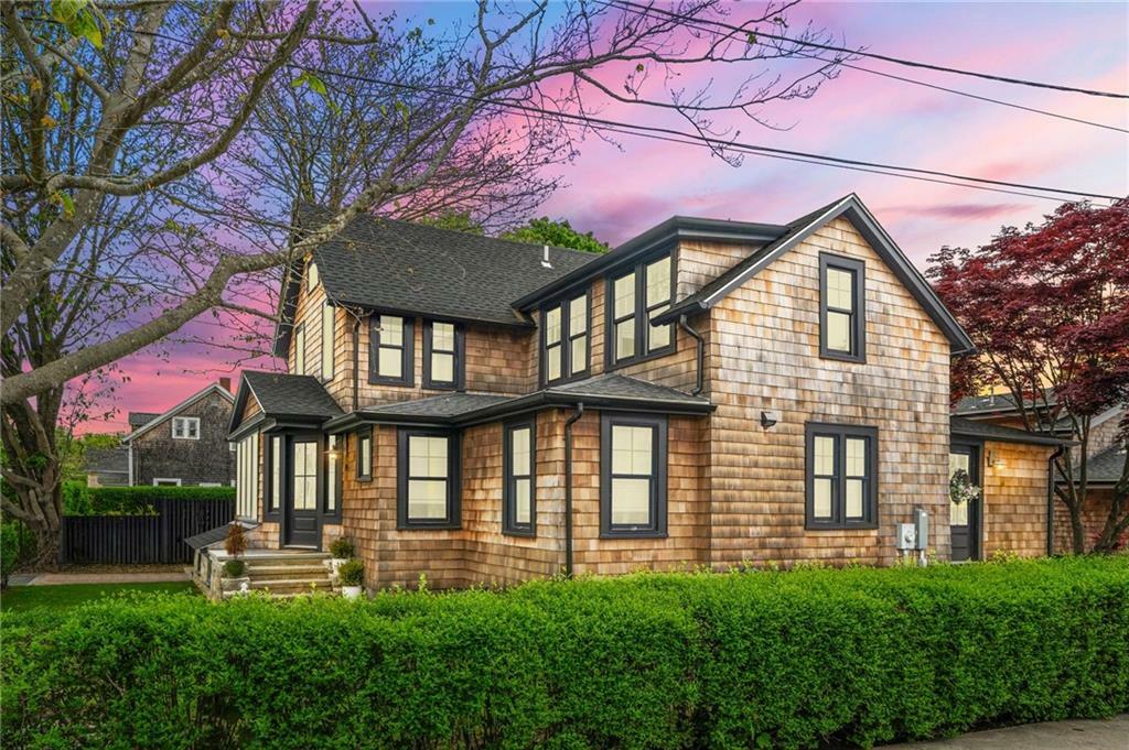 14 Robinson Street  Narragansett RI 02882 photo