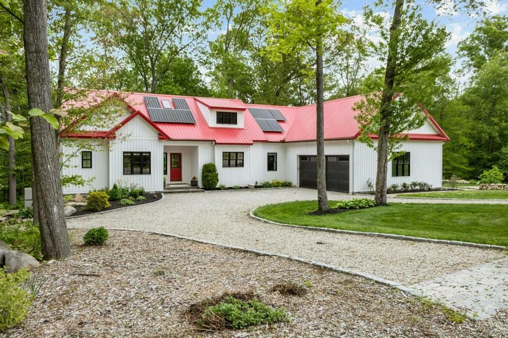 Property Photo:  45 Lloyd Bowen Court  RI 02814 