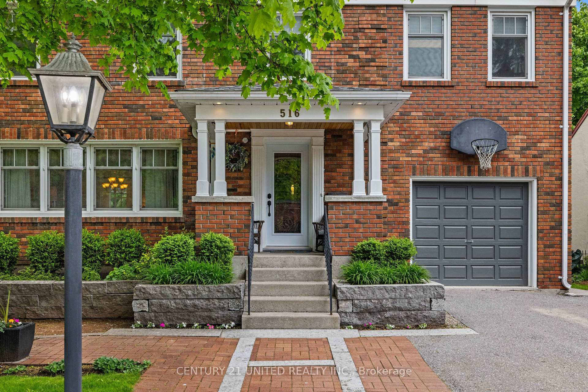 Property Photo: 516 Hunter Street W ON K9H 2N1