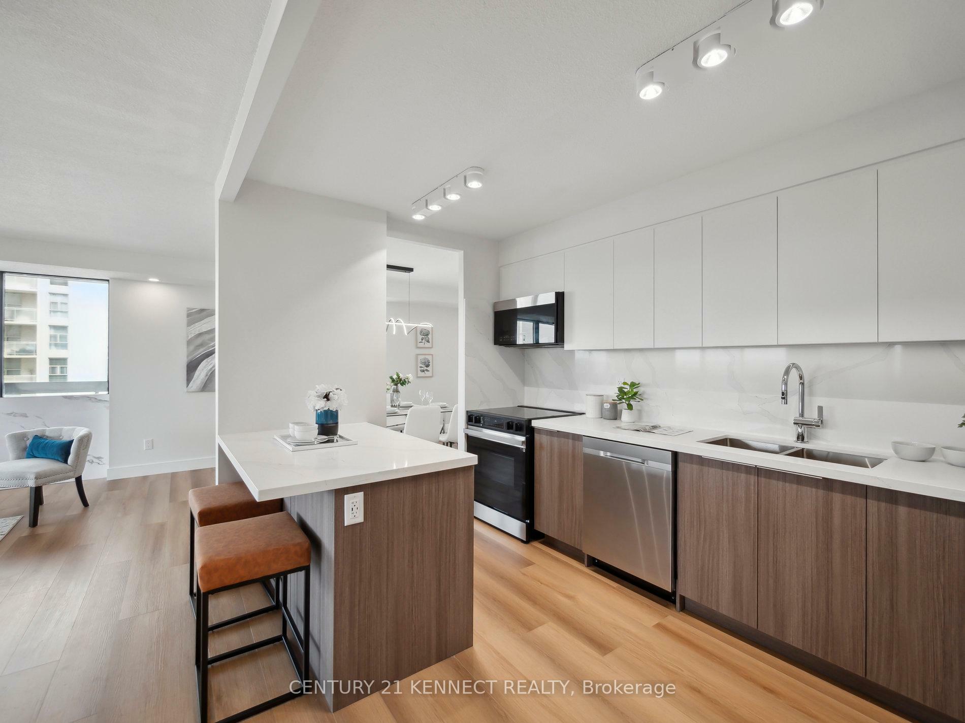 8111 Yonge Street NW 1009  Markham ON L3T 4V9 photo