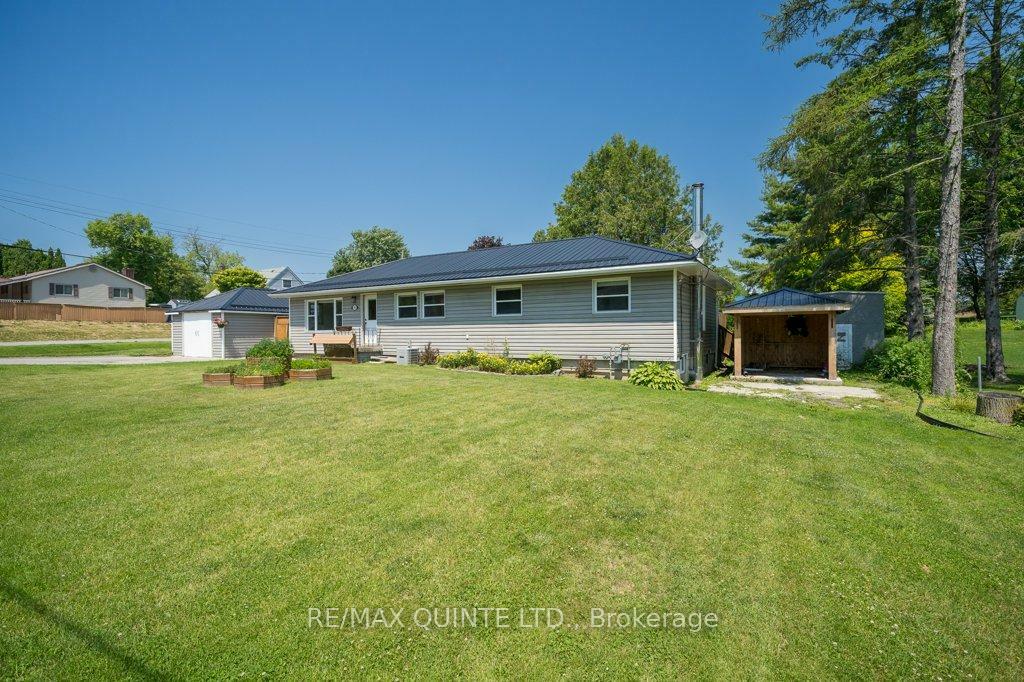 Property Photo: 348 River Street W ON K0K 3J0
