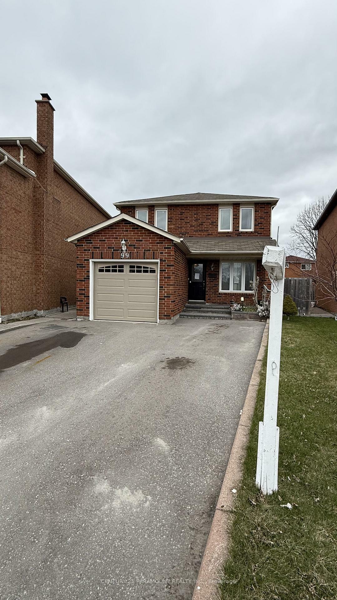 99 Carisbrooke Square  Toronto ON M1B 4M3 photo