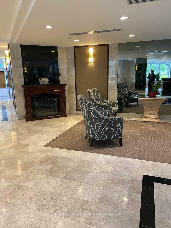 Photo de la propriété: 3233 Eglinton Avenue E 511 ON M1J 3N6